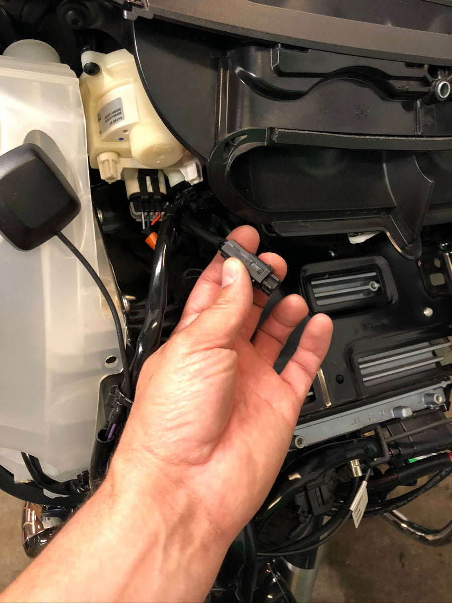 Figure 4 — Location of accessory power connector in fairing